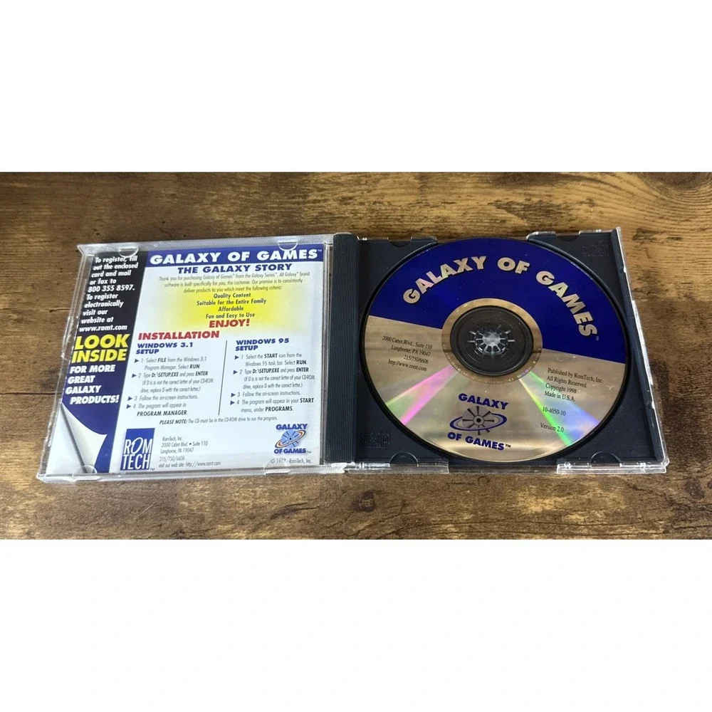 Galaxy of Games PC CD-Rom 1997 (Over 300 Arcade, Casino, Action, Board & More)